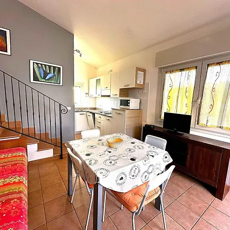 In 53642 Apartment *