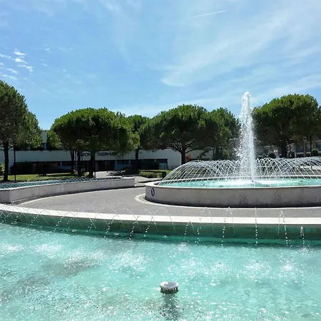 Apartment In 53642 *